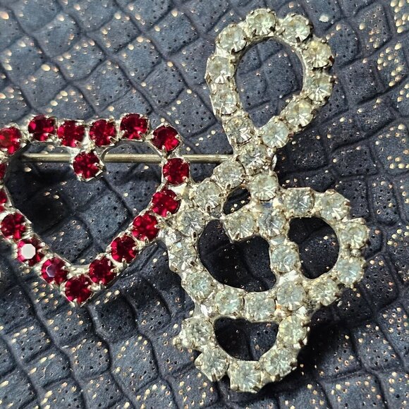 I Love Music Treble Clef Heart Rhinestone Brooch Pin - Picture 5 of 7